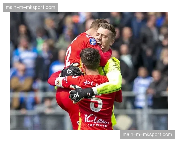 诺丁汉森林与维拉1-1握手言和，双方门将多次做出关键扑救